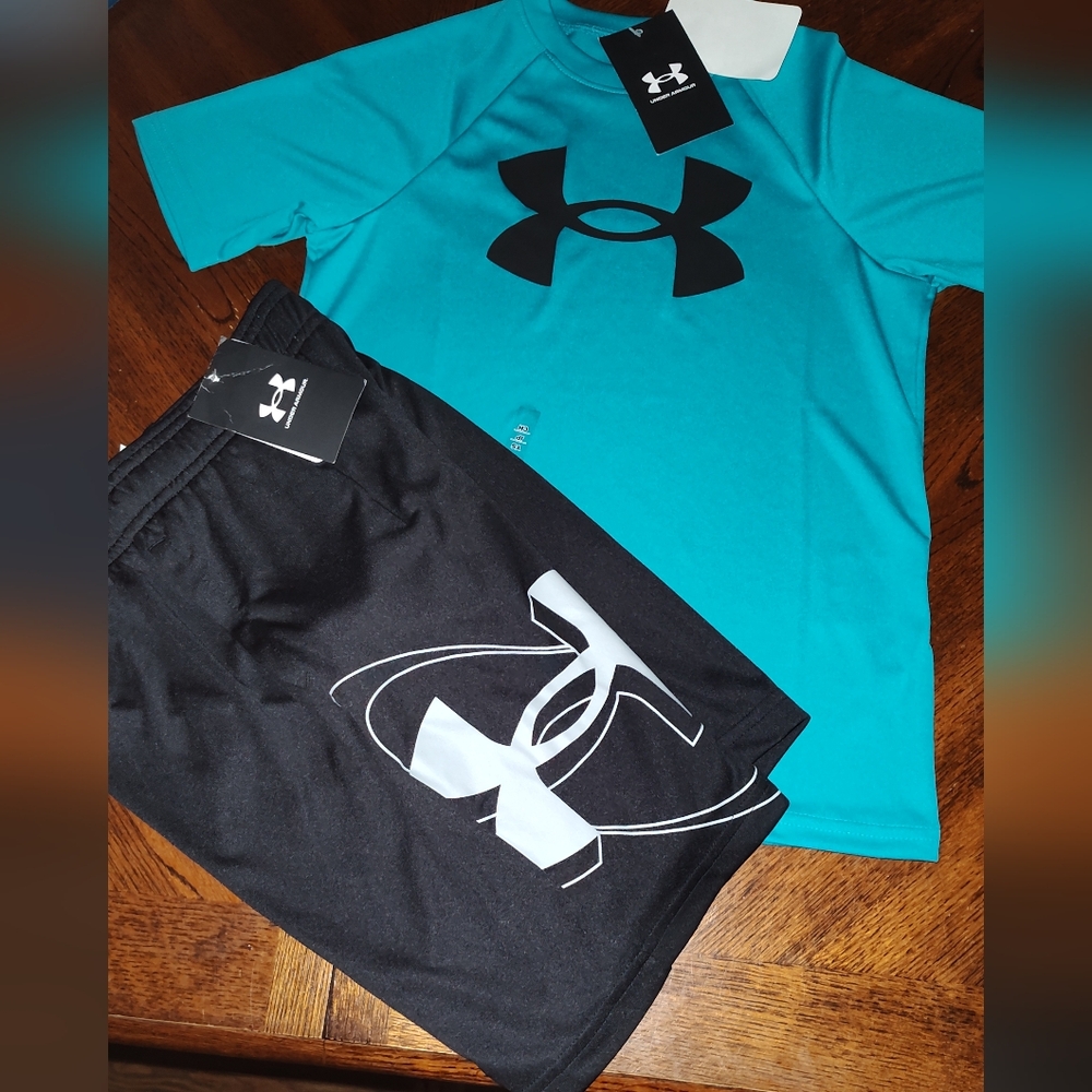 NWT (8) boys Under Armour shorts outfit
